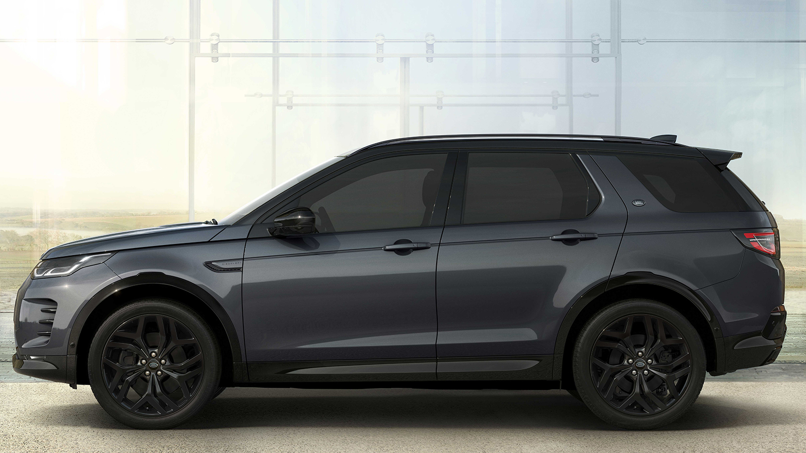 Πρεμιέρα για το ανανεωμένο Land Rover Discovery Sport